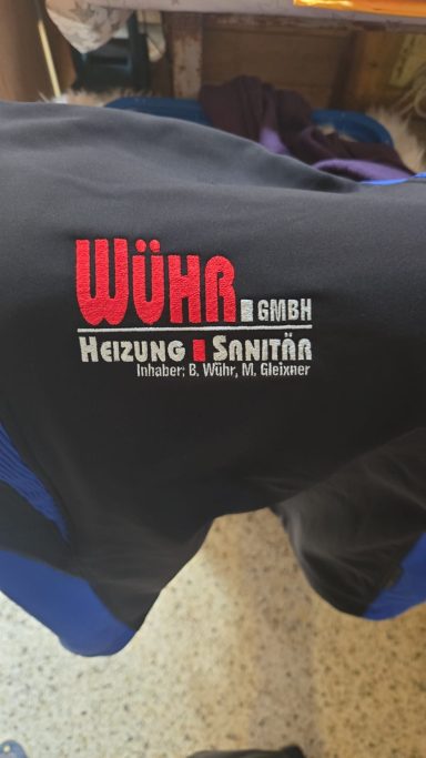 Bestickte Softshelljacke